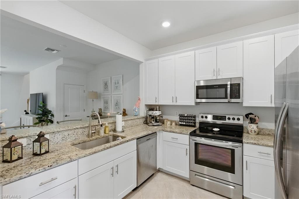 14157 Pine Lodge Ln, Fort Myers, FL 33913-4