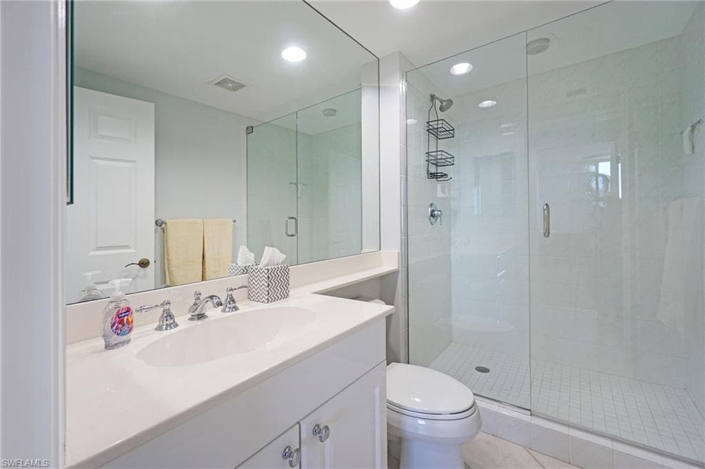 7225 Pelican Bay Blvd 502, Naples, FL 34108-21