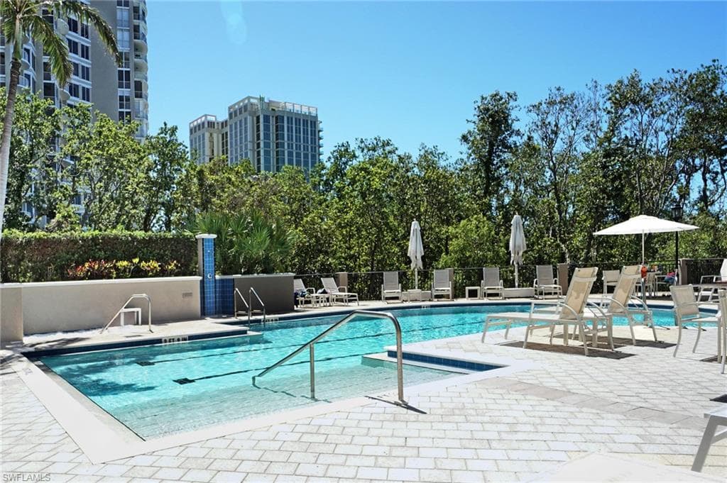 7225 Pelican Bay Blvd 502, Naples, FL 34108-24