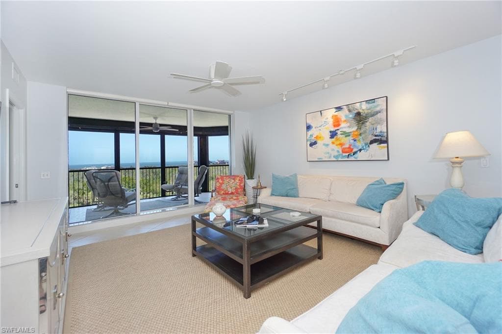 7225 Pelican Bay Blvd 502, Naples, FL 34108-3