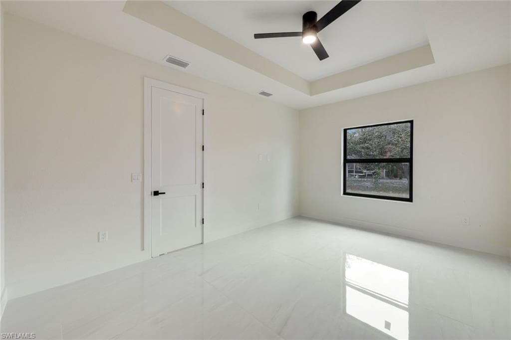 2212 5th Pl, Cape Coral, FL 33909-16