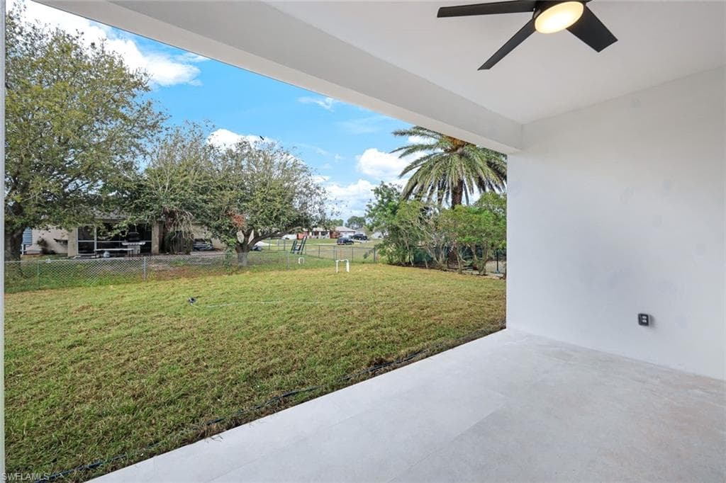 2212 5th Pl, Cape Coral, FL 33909-27
