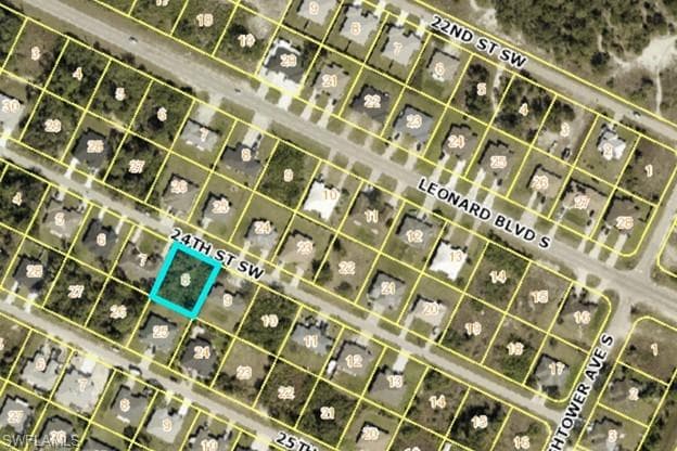 4633/4635 24th St SW, Lehigh Acres, FL 33973-2