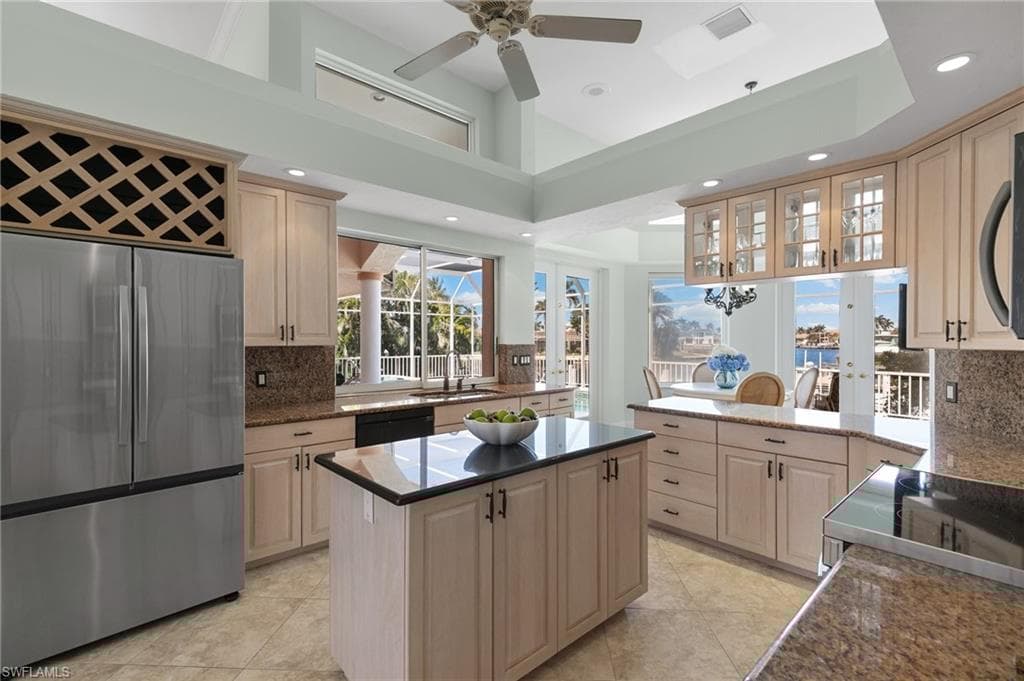 890 San Marco Rd, Marco Island, FL 34145-10