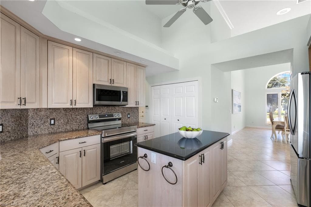 890 San Marco Rd, Marco Island, FL 34145-11