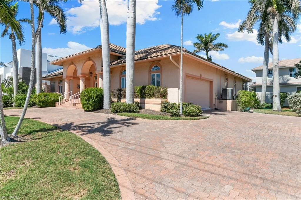 890 San Marco Rd, Marco Island, FL 34145-3