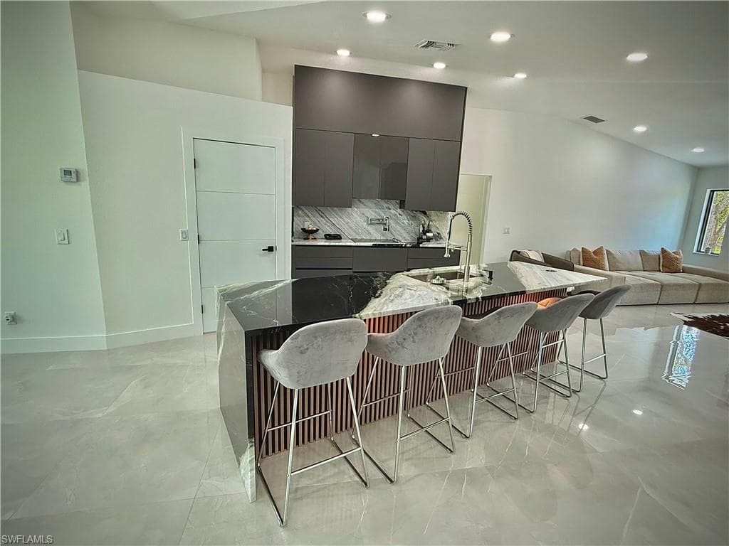 861 8th St SE, Naples, FL 34117-14
