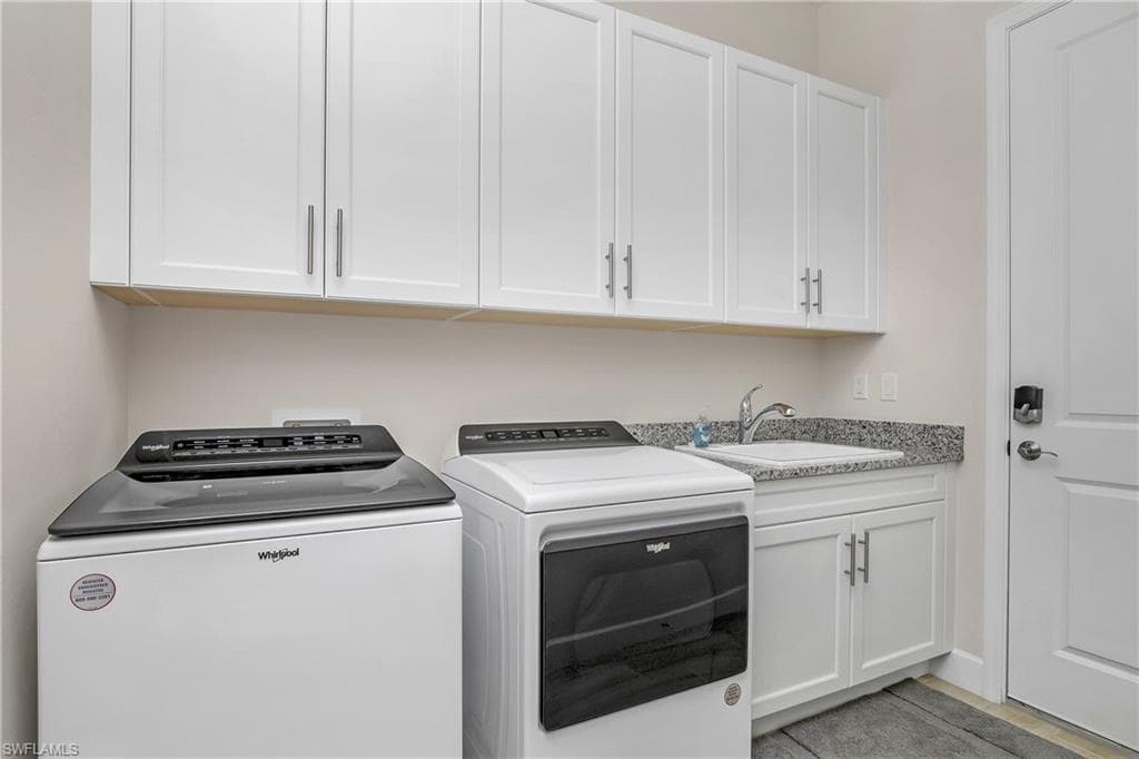 7235 Saona Ct, Naples, FL 34113-15