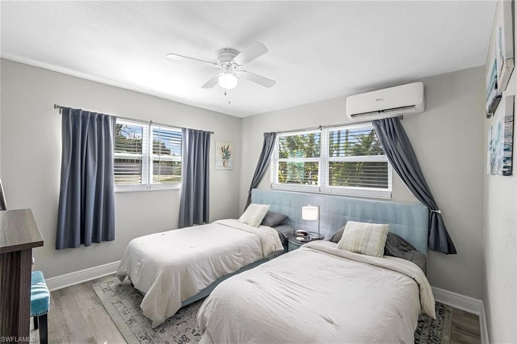 202 Cape Coral Pkwy W, Cape Coral, FL 33914-24