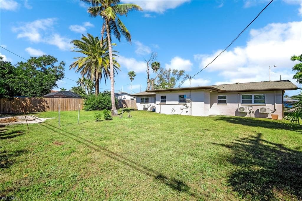 202 Cape Coral Pkwy W, Cape Coral, FL 33914-29