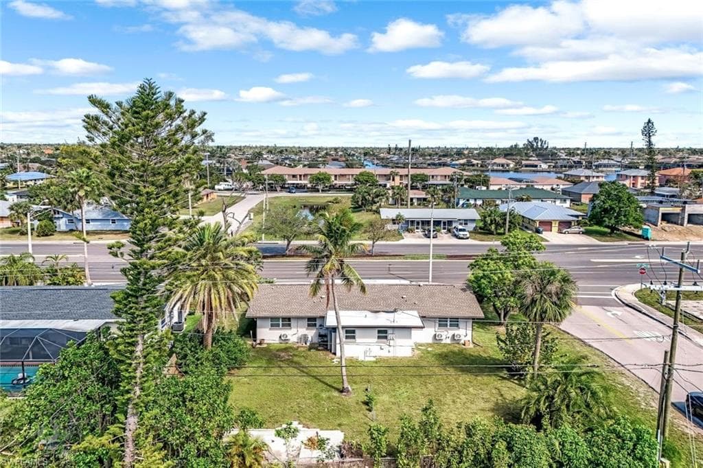 202 Cape Coral Pkwy W, Cape Coral, FL 33914-33