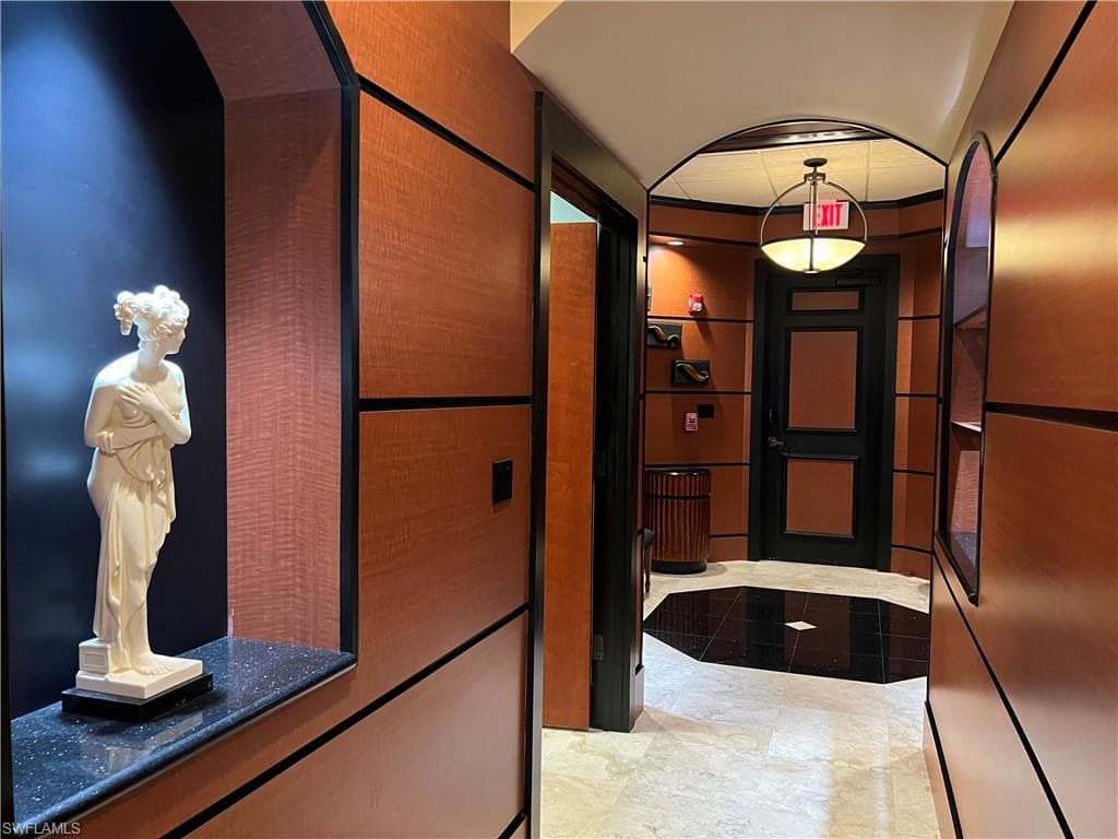 9010 Strada Stell Ct 208, Naples, FL 34109-4