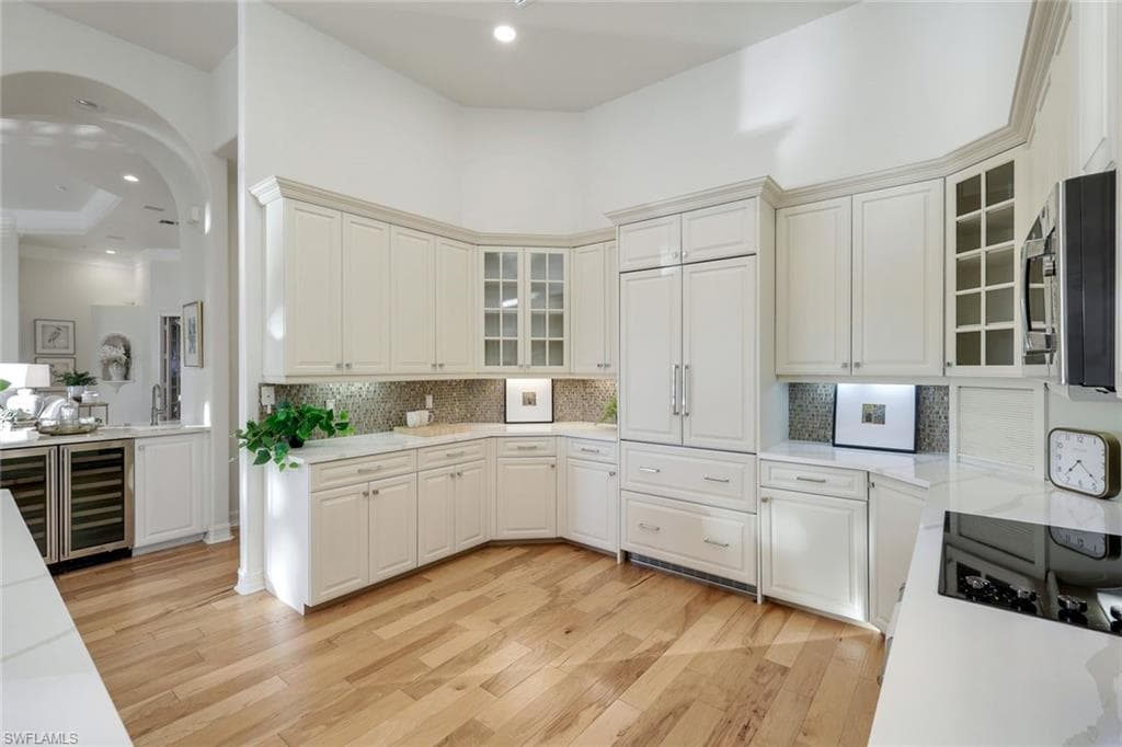 4574 Lighthouse Ln, Naples, FL 34112-17