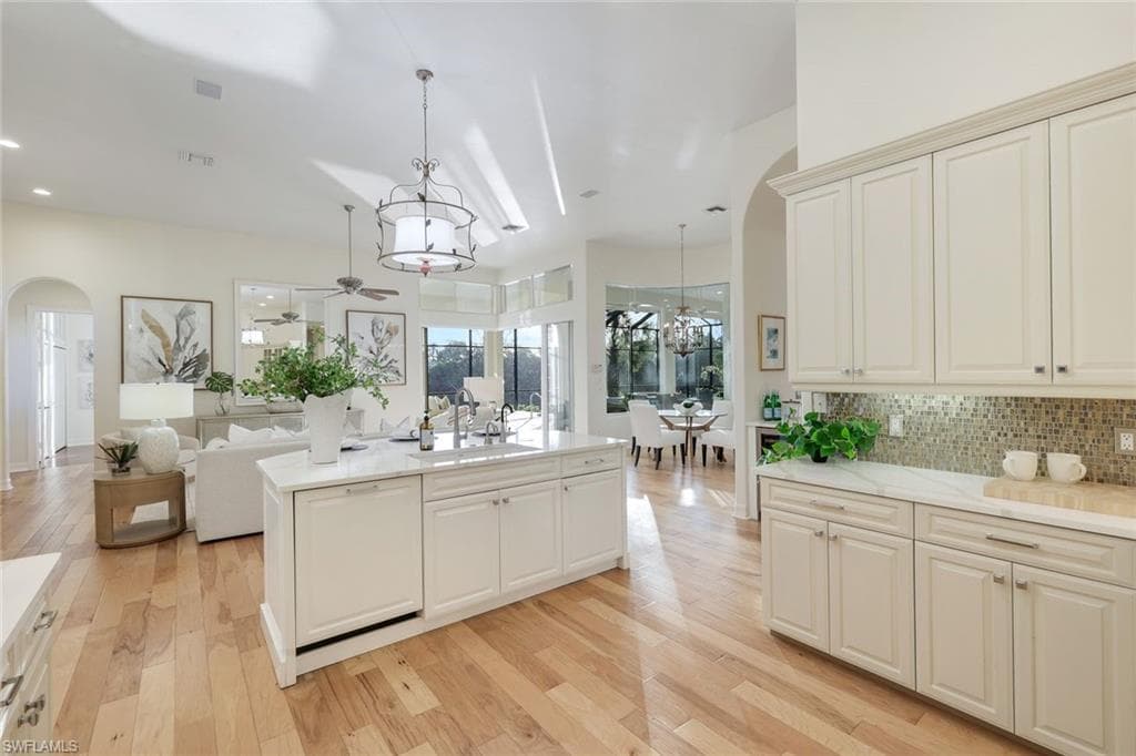 4574 Lighthouse Ln, Naples, FL 34112-18