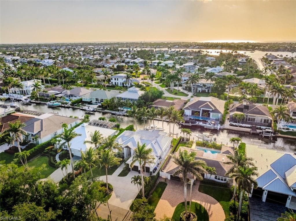 1880 Sandpiper St, Naples, FL 34102-37