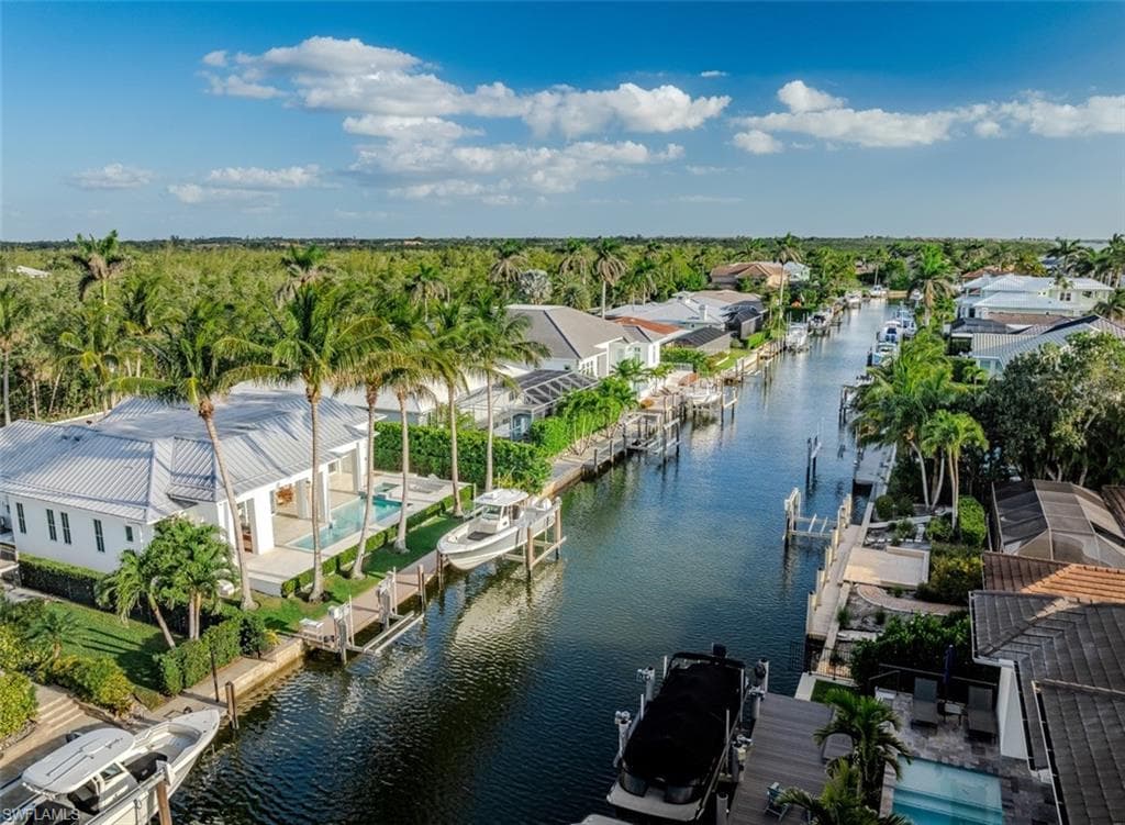 1880 Sandpiper St, Naples, FL 34102-41