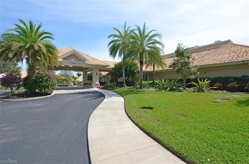 28044 Cavendish Ct 5802, Bonita Springs, FL 34135-17