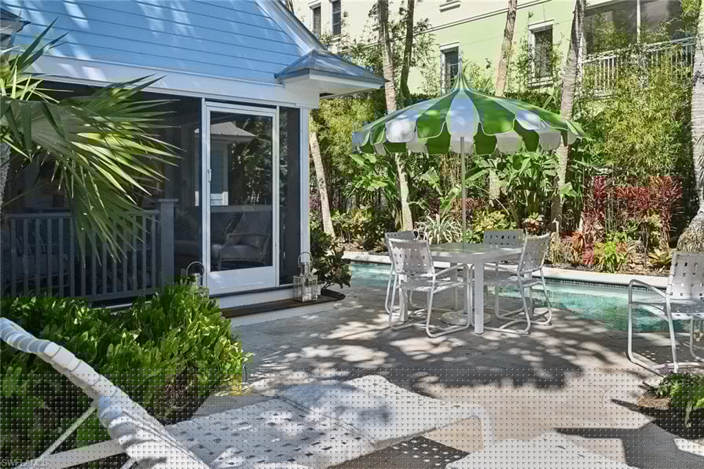 356 11th Ave S, Naples, FL 34102-32