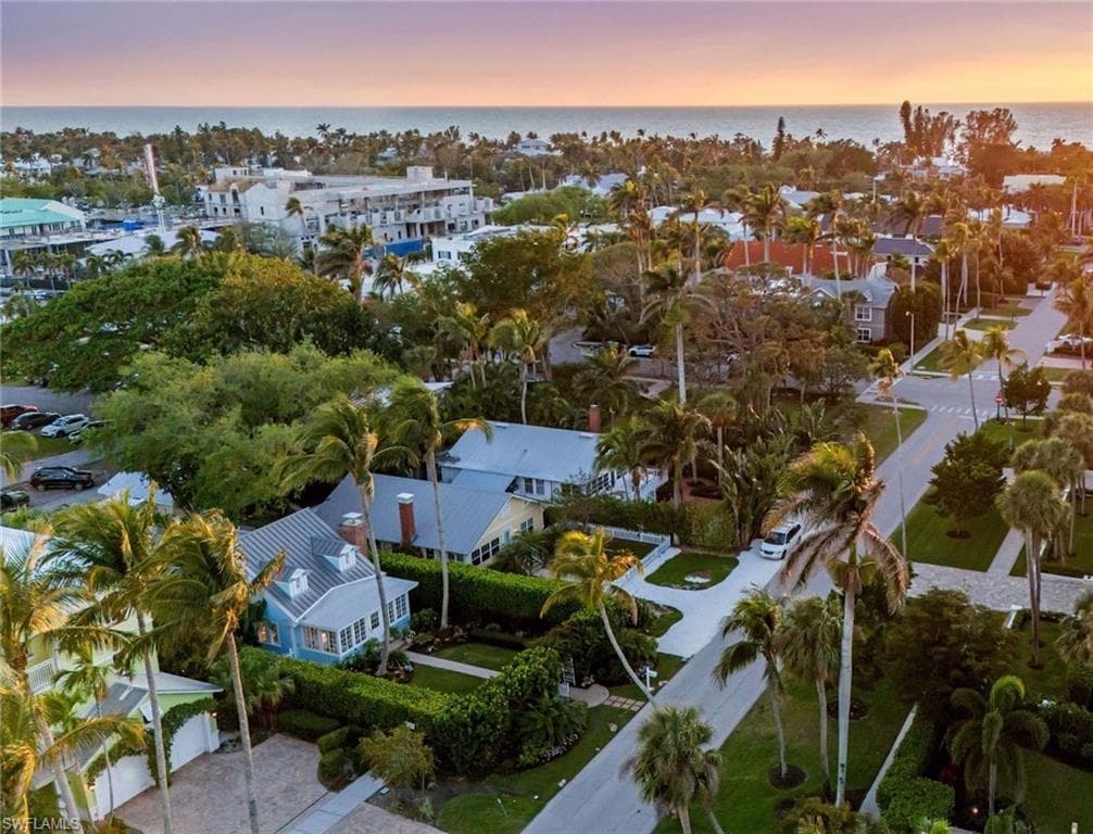 356 11th Ave S, Naples, FL 34102-42