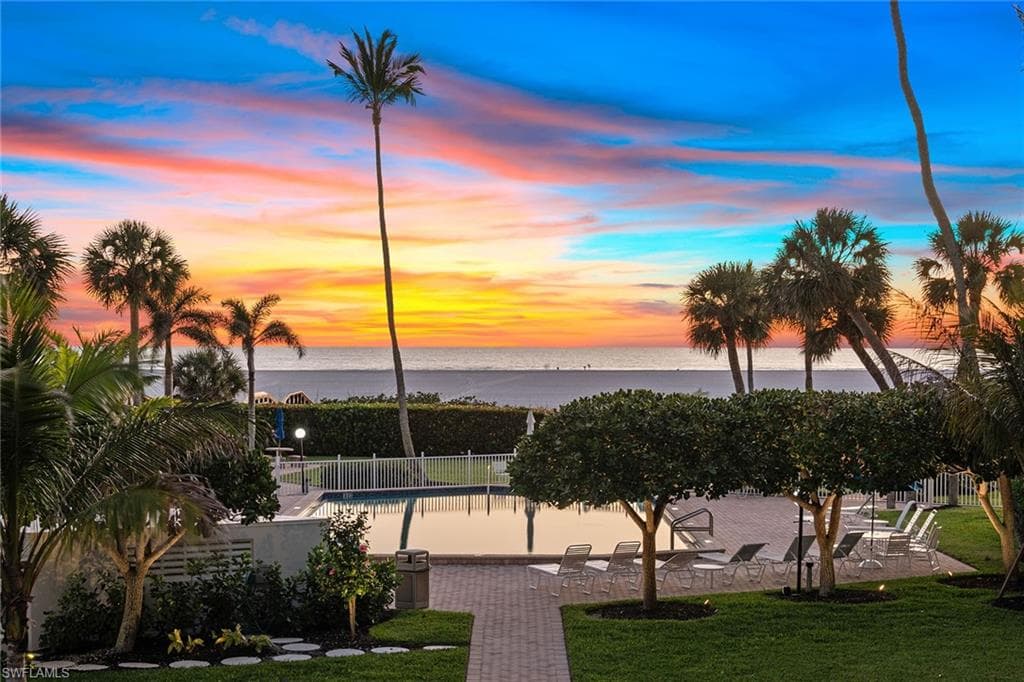 220 Seaview Ct 216, Marco Island, FL 34145-20