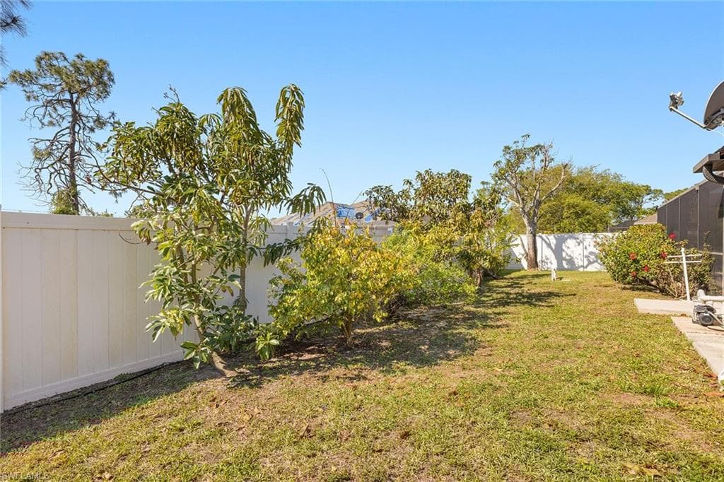 2312 31st St, Cape Coral, FL 33993-39
