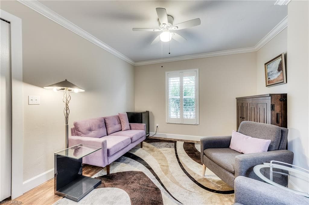 6113 Thresher Dr 202, Naples, FL 34112-12
