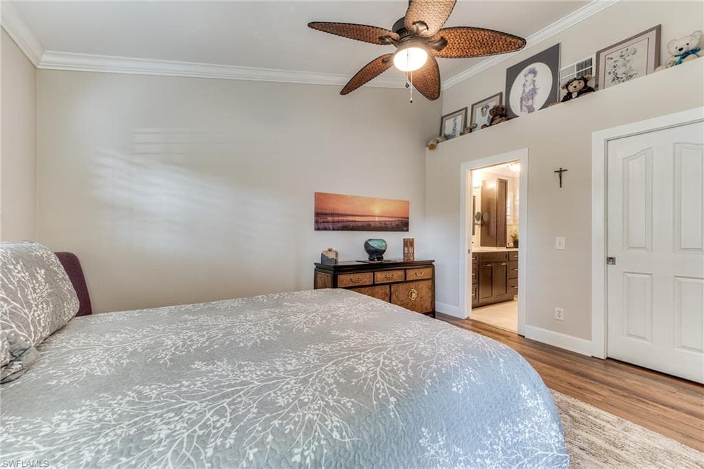 6113 Thresher Dr 202, Naples, FL 34112-15
