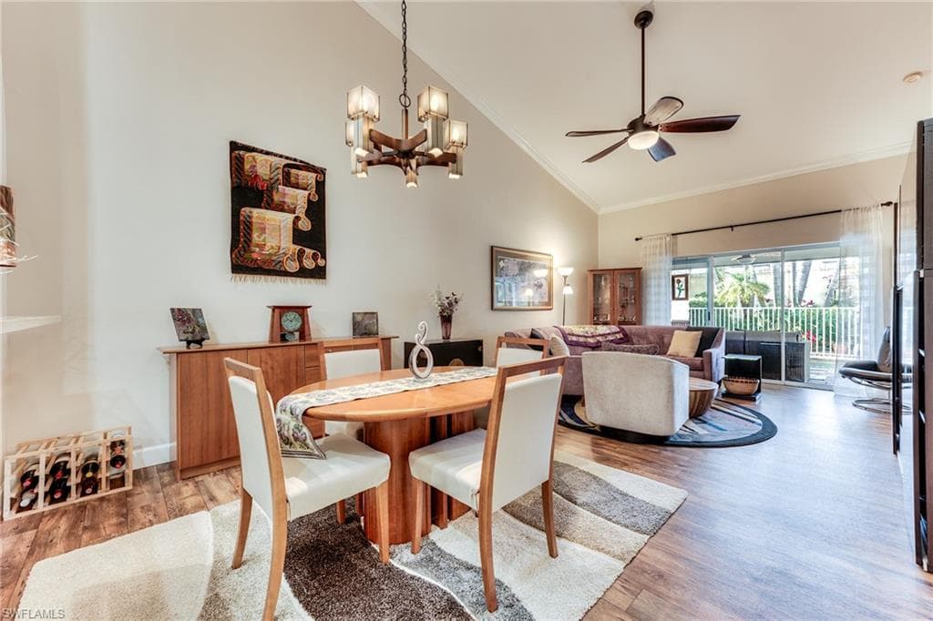6113 Thresher Dr 202, Naples, FL 34112-5