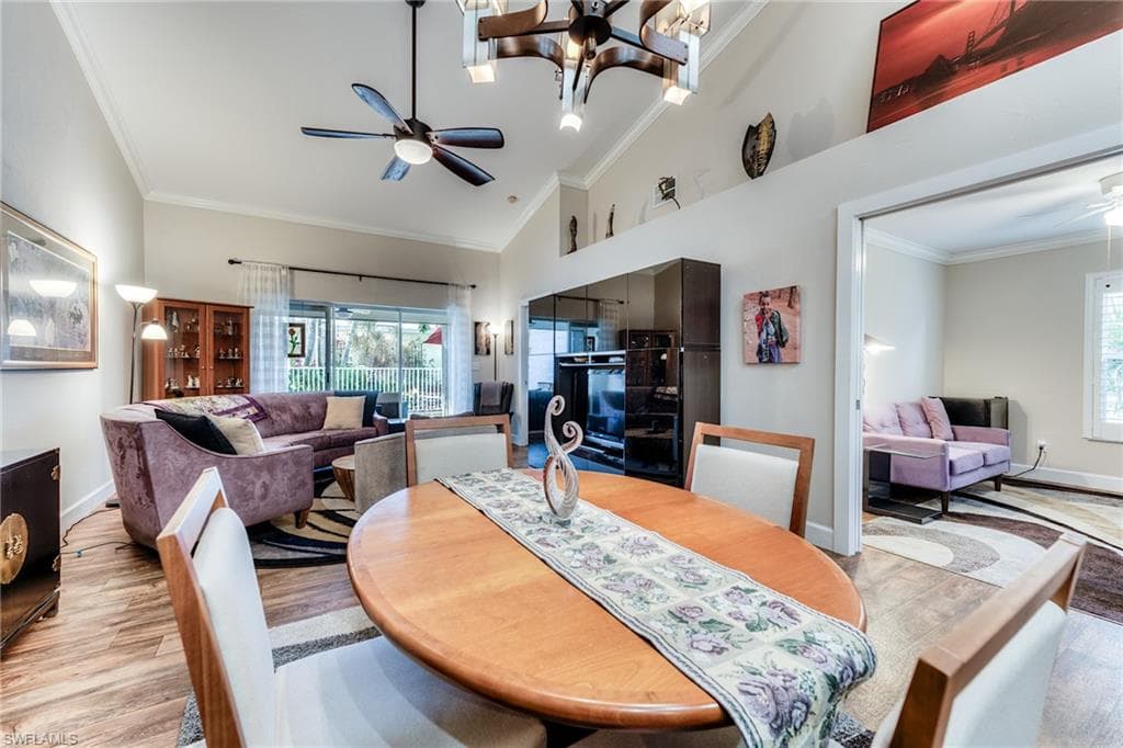 6113 Thresher Dr 202, Naples, FL 34112-6