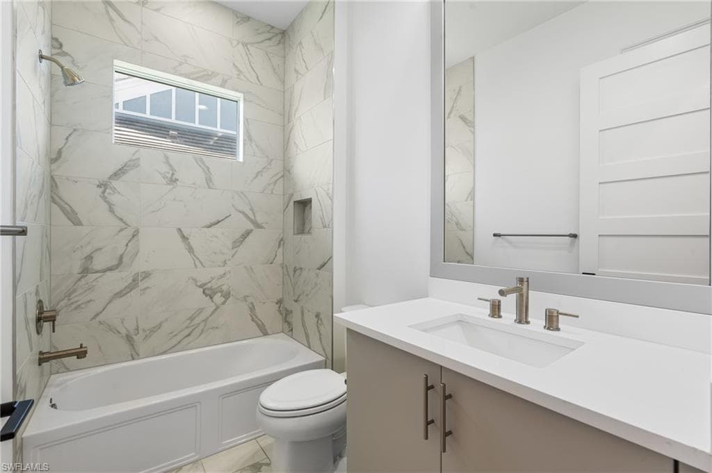 8791 Calypso Ct, Naples, FL 34112-19