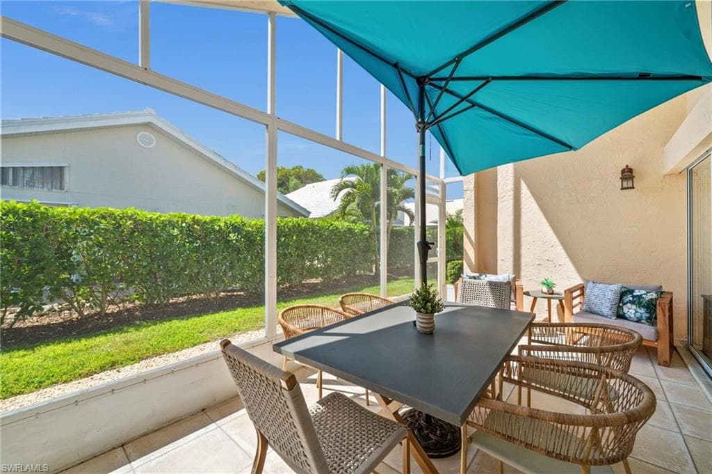 1590 Weybridge Cir 52, Naples, FL 34110-32