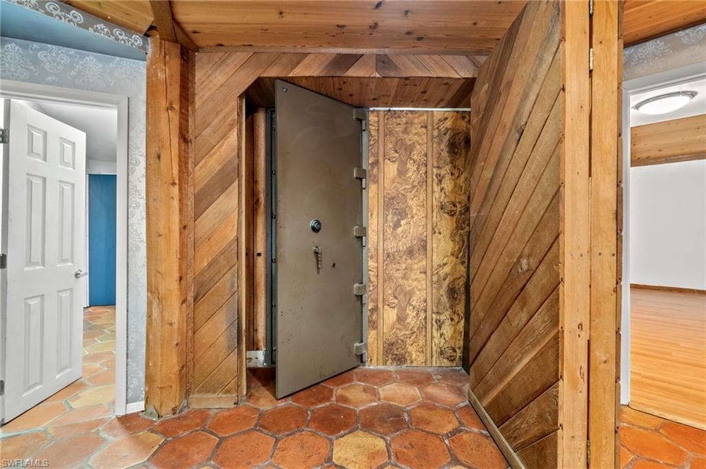 3775 27th Ave SW, Naples, FL 34117-13