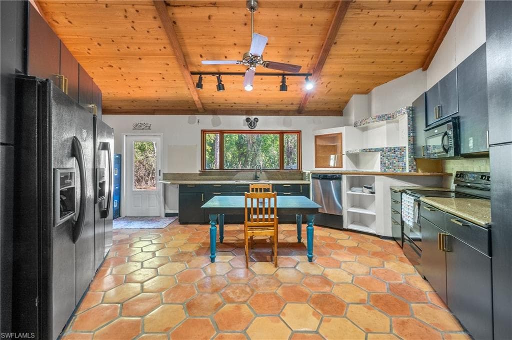 3775 27th Ave SW, Naples, FL 34117-15