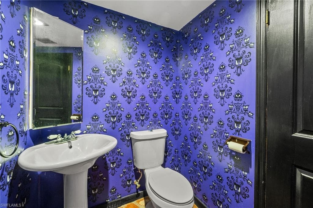 3775 27th Ave SW, Naples, FL 34117-4