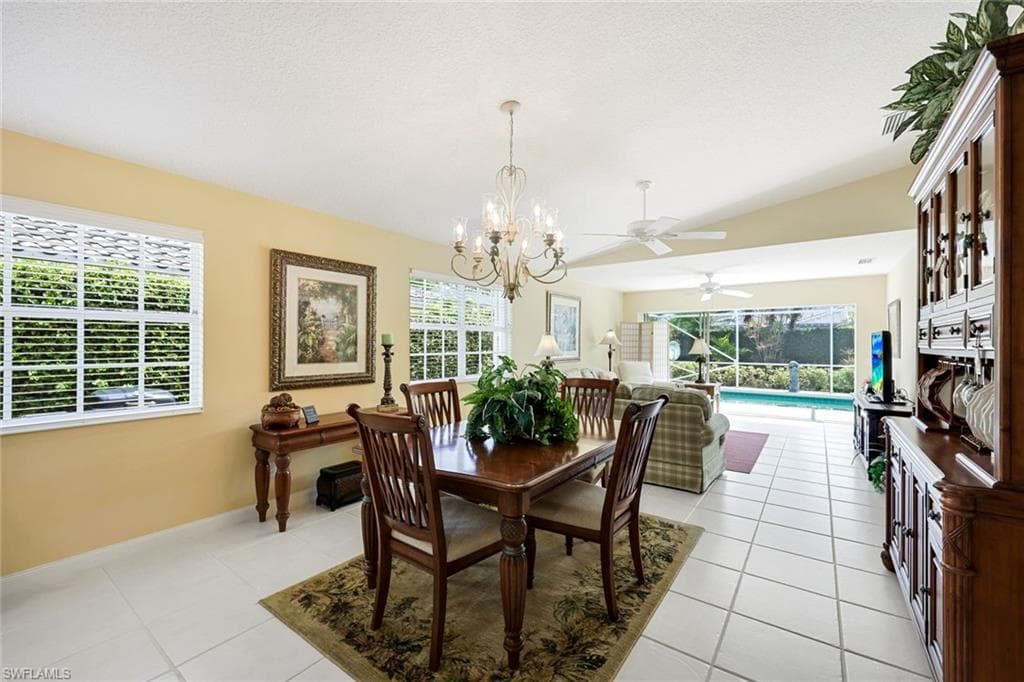 4221 Saint George Ln, Naples, FL 34119-9
