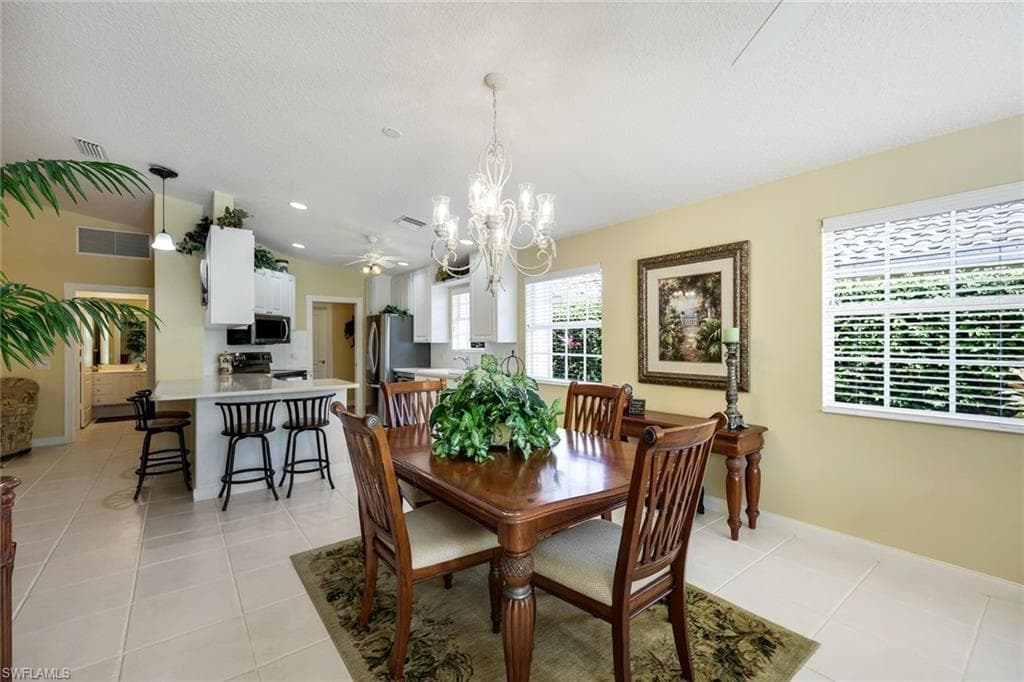 4221 Saint George Ln, Naples, FL 34119-11