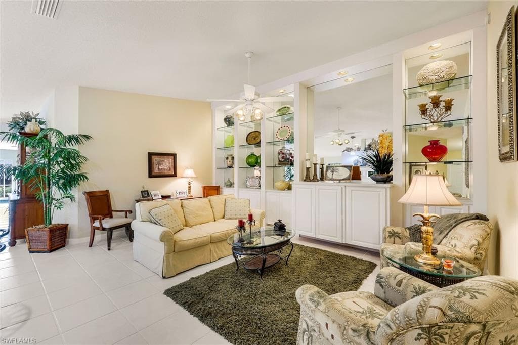 4221 Saint George Ln, Naples, FL 34119-16