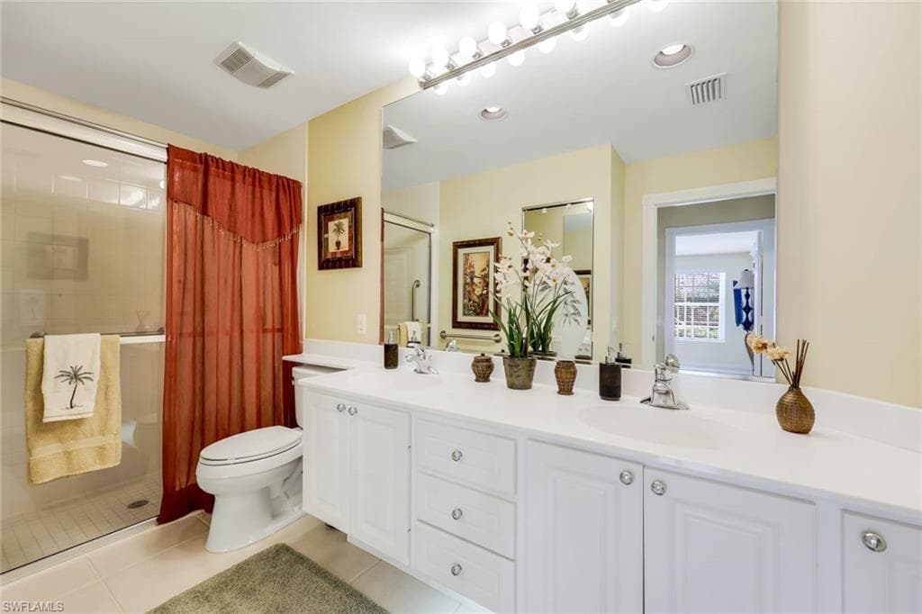 4221 Saint George Ln, Naples, FL 34119-19