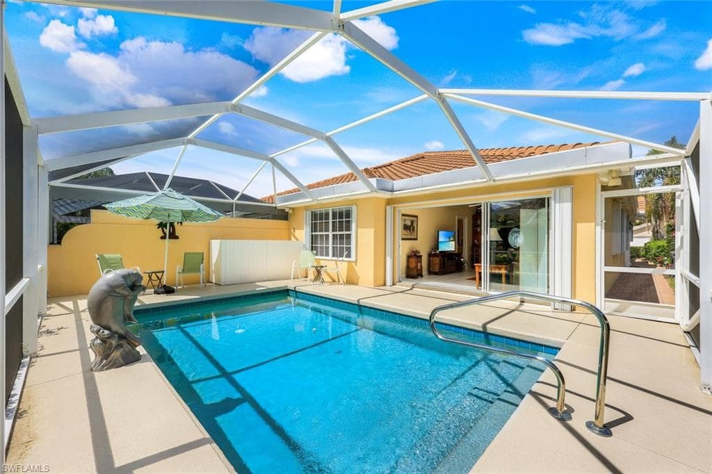 4221 Saint George Ln, Naples, FL 34119-23
