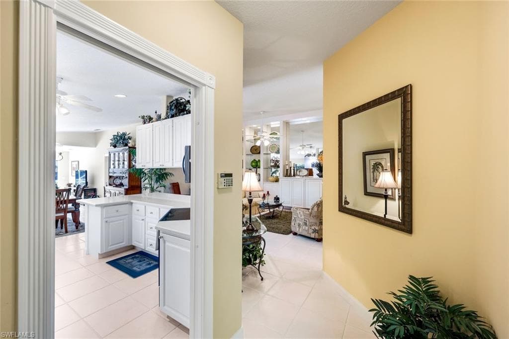 4221 Saint George Ln, Naples, FL 34119-5