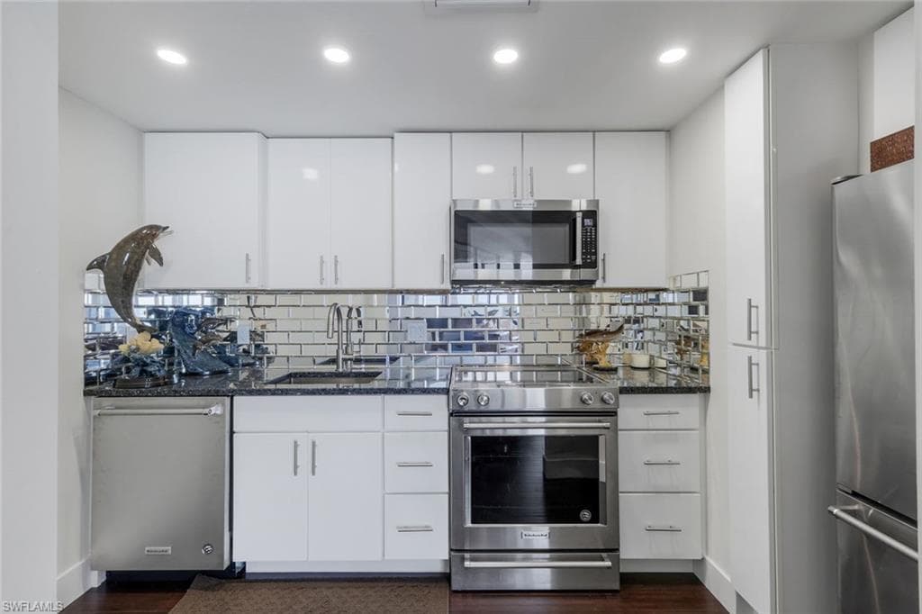 58 Collier Blvd 2202, Marco Island, FL 34145-7