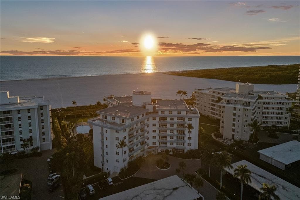 220 Seaview Ct 305, Marco Island, FL 34145-34
