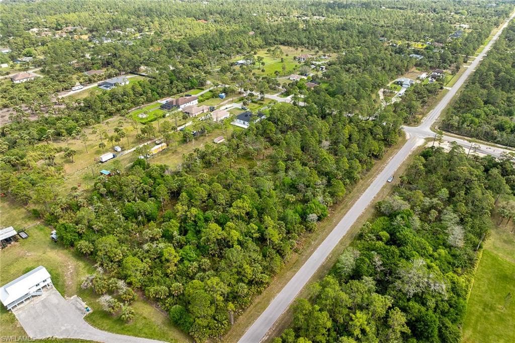 1551 12th Ave NE, Naples, FL 34120-4