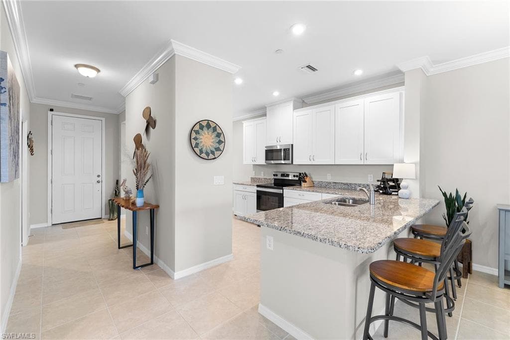 9393 Pocida Ct 104, Naples, FL 34119-4