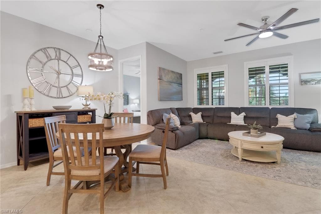 9064 Capistrano St N 5005, Naples, FL 34113-10