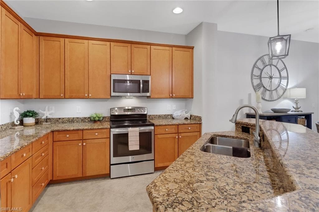 9064 Capistrano St N 5005, Naples, FL 34113-11