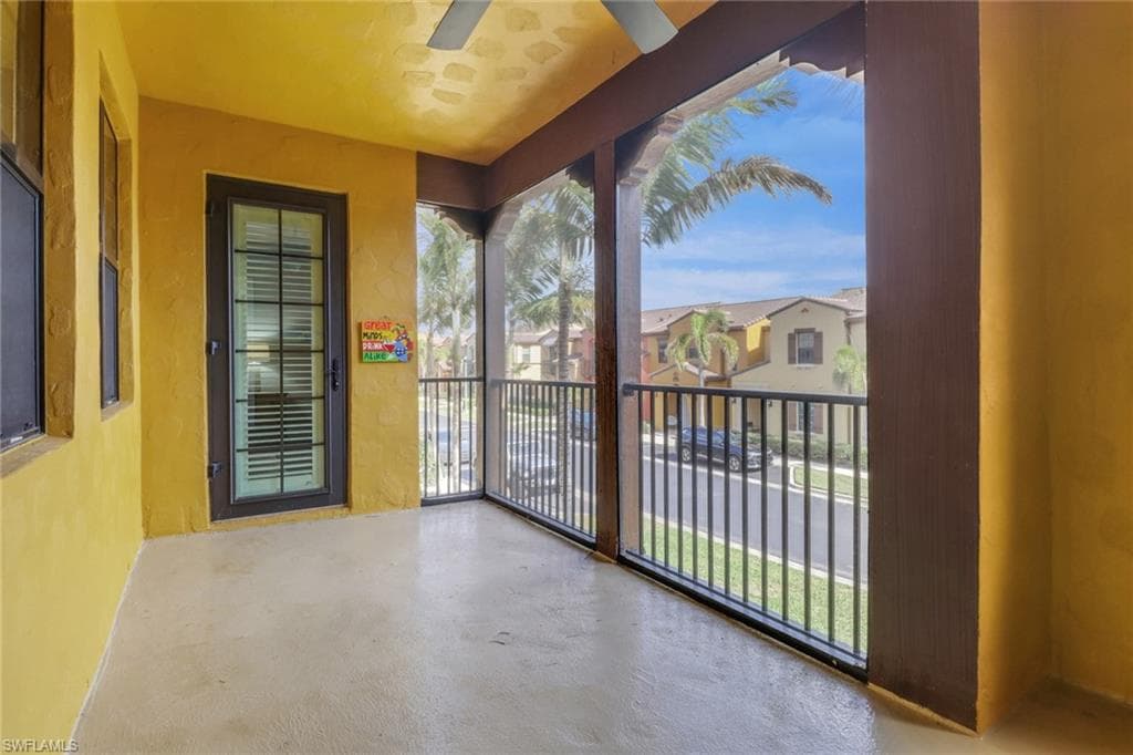 9064 Capistrano St N 5005, Naples, FL 34113-25