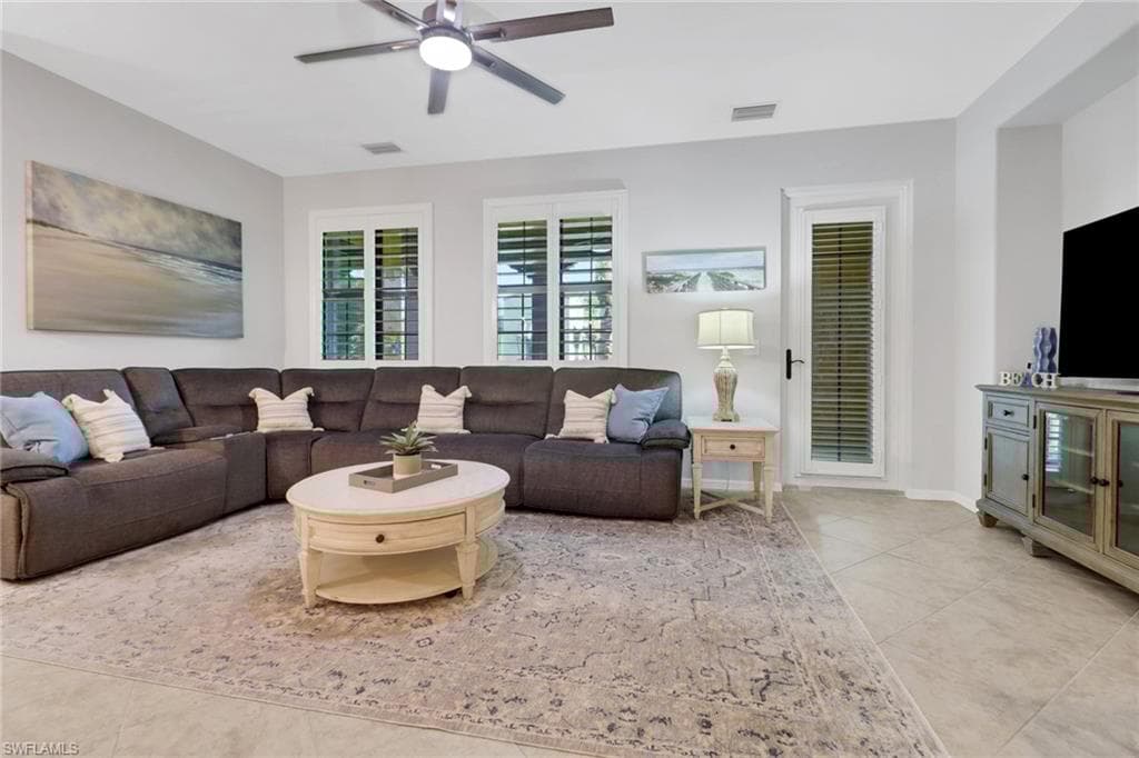 9064 Capistrano St N 5005, Naples, FL 34113-5