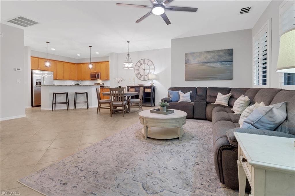 9064 Capistrano St N 5005, Naples, FL 34113-7
