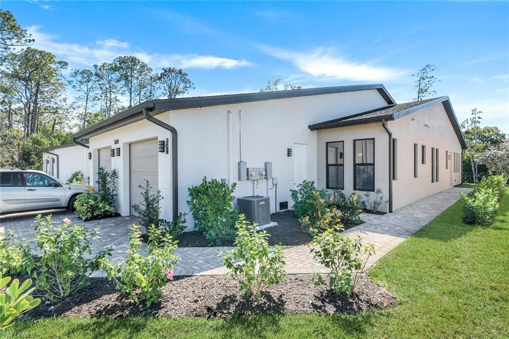 5792 Jasper Way 102, Naples, FL 34112-20